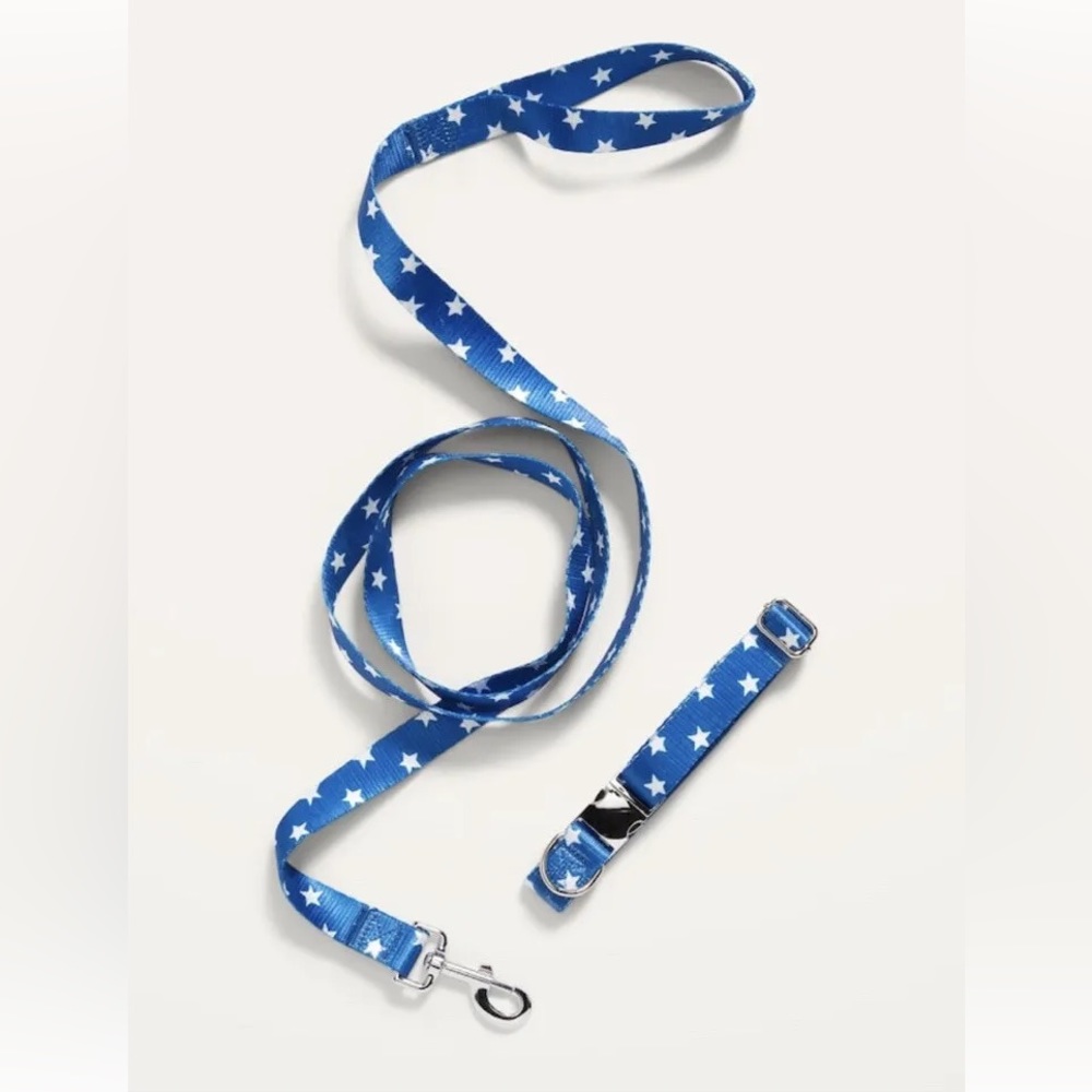 Old navy dog leash and collar blue with white stars